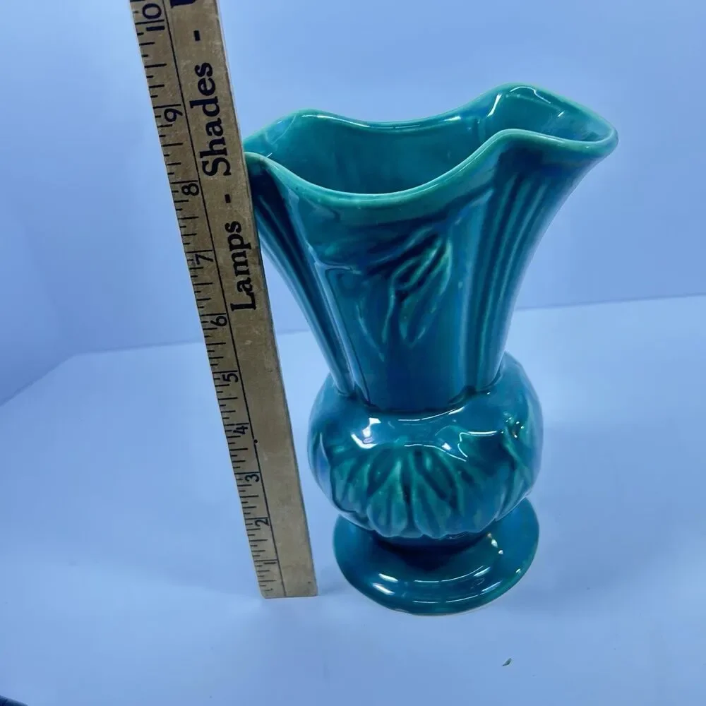 Vintage Green Ceramic Trumpet Vase Unmarked Art Deco Flared Leaf Design